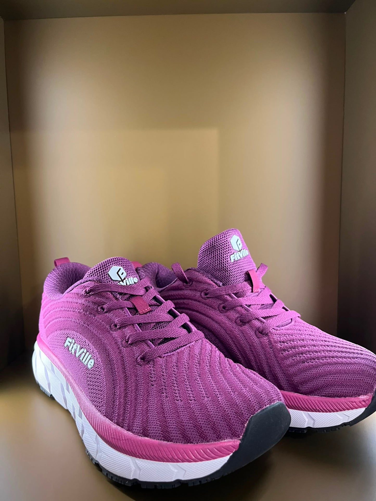 ADOwalk Plum Motion