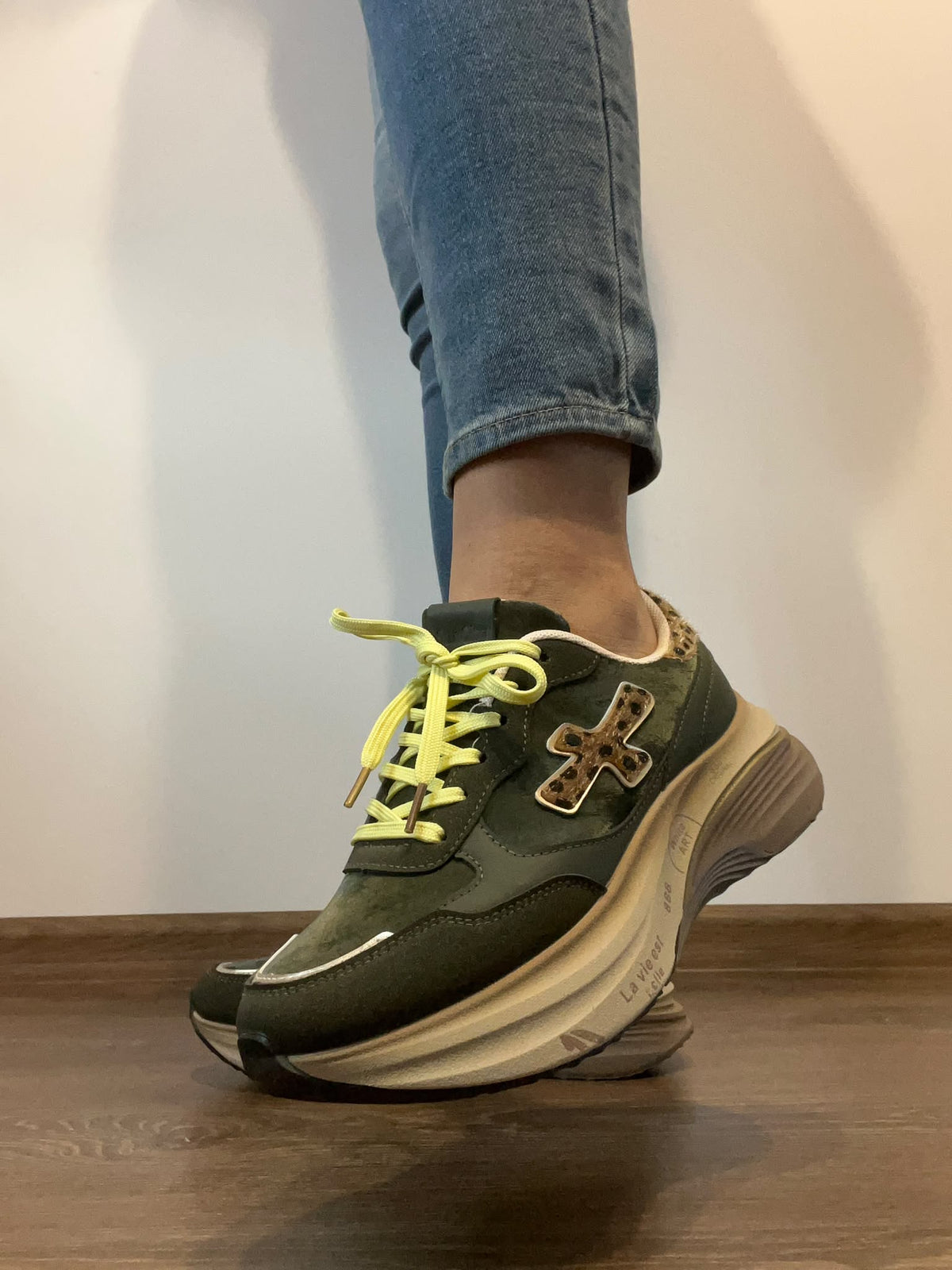 ADOwalk Army Glow